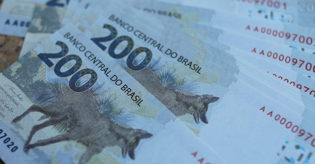 Notas de 200 reais em Brasília 2 de setembro de 2020 REUTERS/Adriano Machado